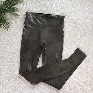 Spanx: Faux Leather Croc Shine Darkened Olive Women’s Leggings Size Small
